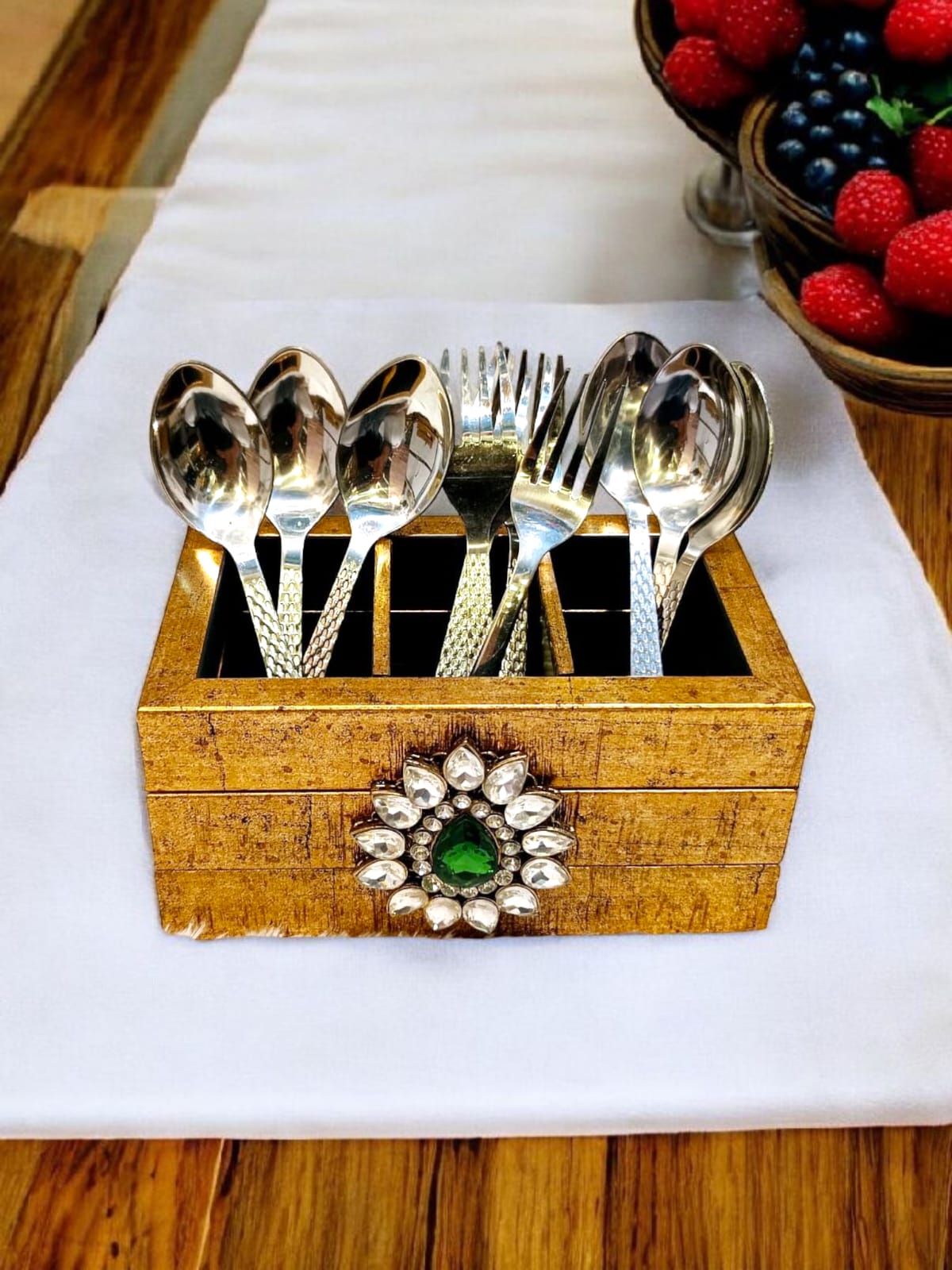 GOLD 3 SECTIONED CUTLERY STAND